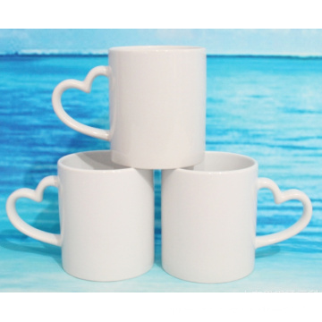 Tasse de sublimation de poignée de coeur de 11 oz